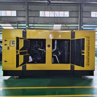 kopen Hoge-efficiëntie dieselgenerator 200 KVA met batterijoplader en diesel waterpompgeneratieapparatuur online manufacture